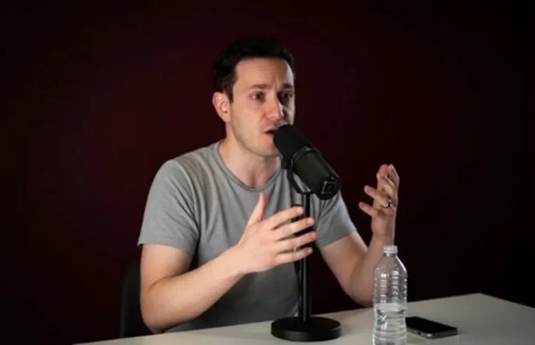 Ed Zitron: pago para amar e odiar a IA