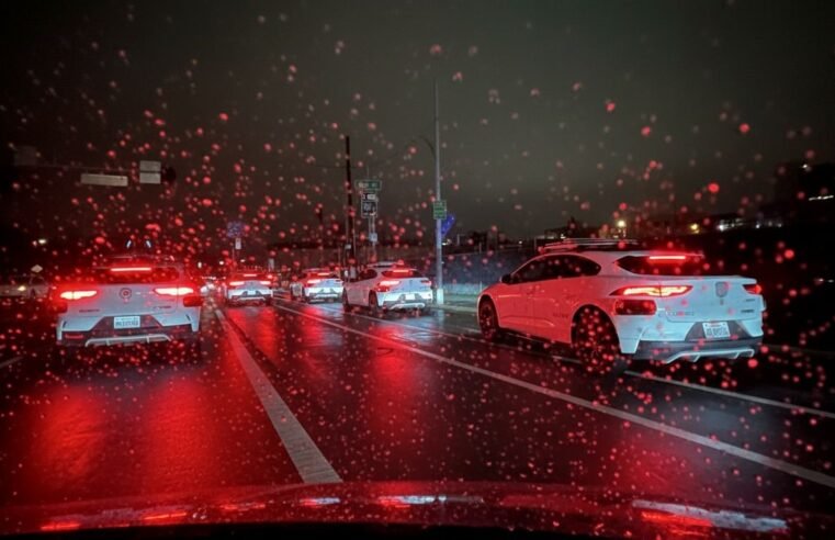 Táxis autônomos da Waymo travam em apagão